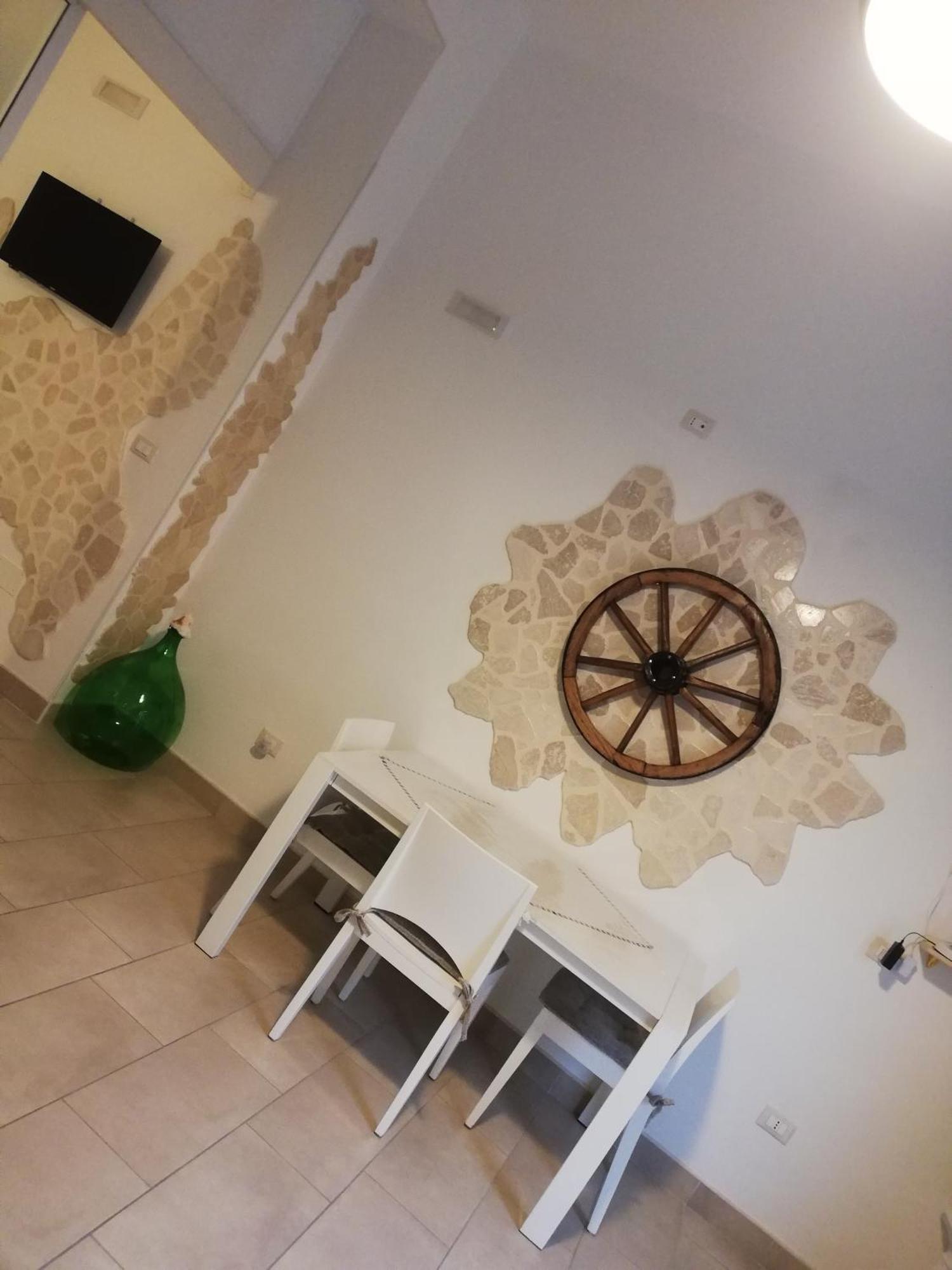 V&M Suite Con Jacuzzi Остуни Стая снимка