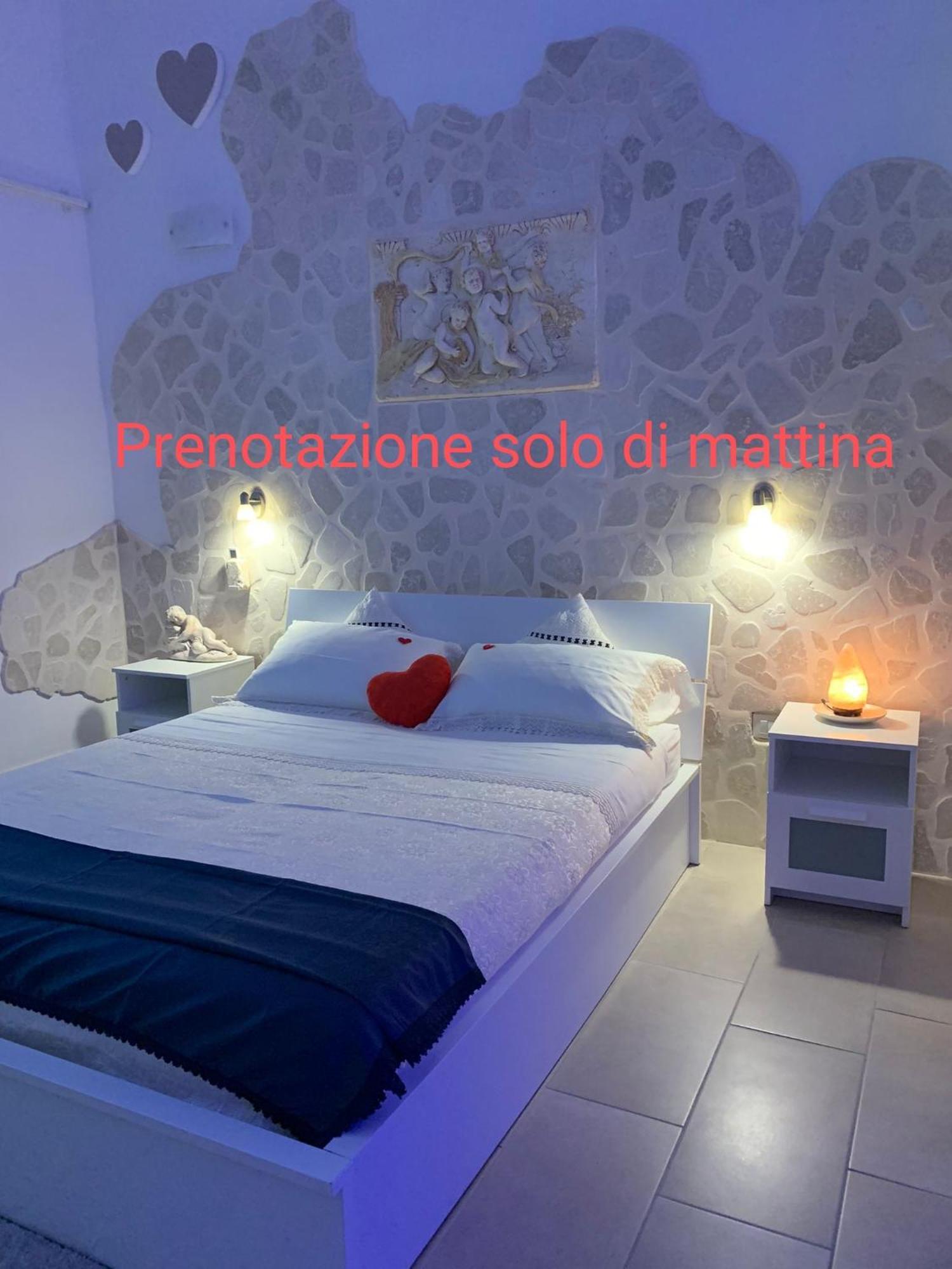 V&M Suite Con Jacuzzi Остуни Стая снимка